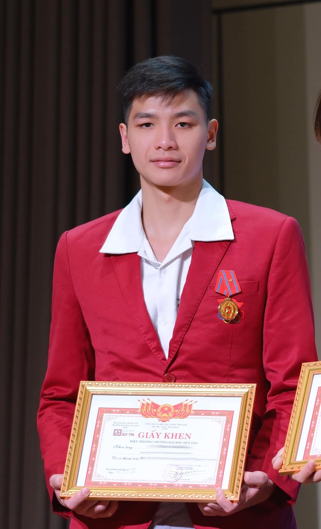 kinh ngu nguyen huu kim son bat ngo tu gia doi tuyen quoc gia o tuoi 21 2 kinh ngu nguyen huu kim son bat ngo tu gia doi tuyen quoc gia o tuoi 21 2