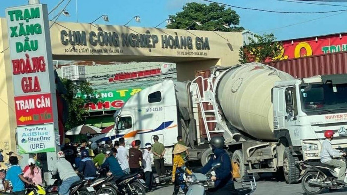 tin tuc tai nan giao thong moi nhat ngay 16 8 va cha m vo i xe bo n nguo i phu nu tu vong ta i cho 1