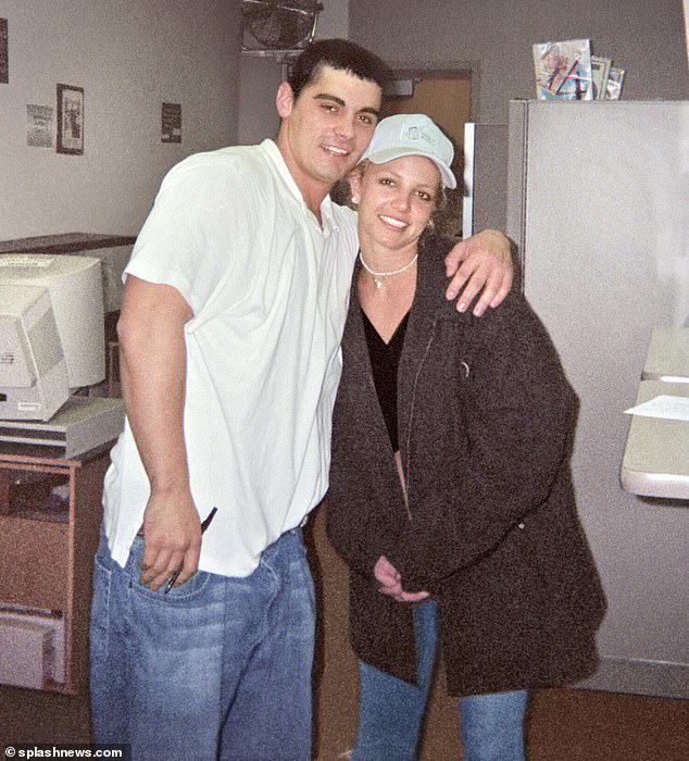 cong chua nhac pop va nhung moi tinh ngan chang tay gang dau don khi phat hien chong ngoai tinh 8 cong chua nhac pop va nhung moi tinh ngan chang tay gang dau don khi phat hien chong ngoai tinh 8