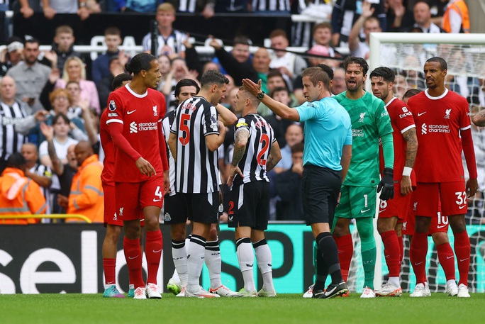 bung no 10 phut cuoi tran dau liverpool thang nguoc newcastle mot cach kho tin 2 bung no 10 phut cuoi tran dau liverpool thang nguoc newcastle mot cach kho tin 2