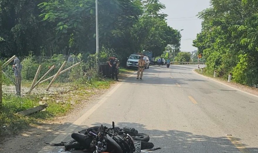 tin tuc tai nan giao thong moi nhat ngay 8 9 2023 va cham voi xe tai nam thanh nien di xe may tu vong 1
