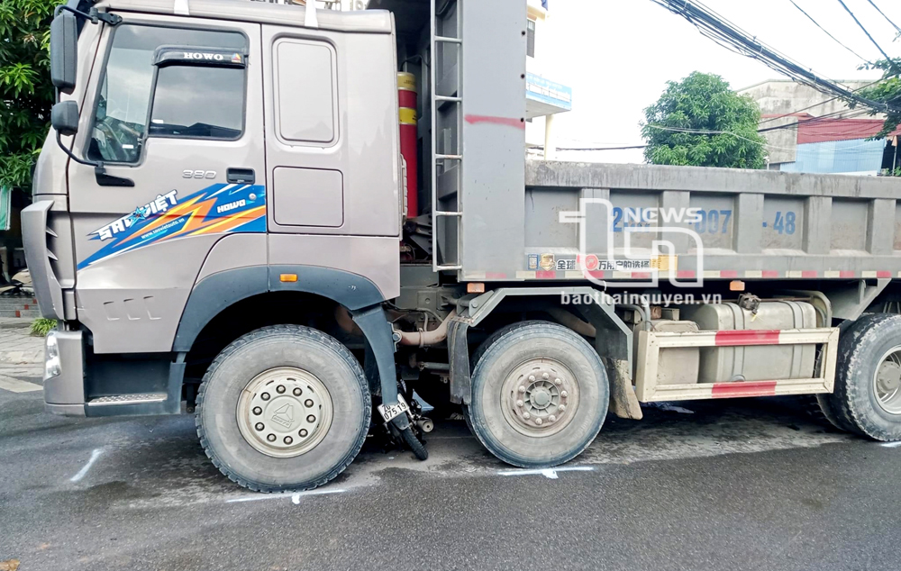 tin tuc tai nan giao thong moi nhat ngay 1 10 2023 tong vao xe cong nong tai xe xe 4 cho tu vong 3 tin tuc tai nan giao thong moi nhat ngay 1 10 2023 tong vao xe cong nong tai xe xe 4 cho tu vong 3