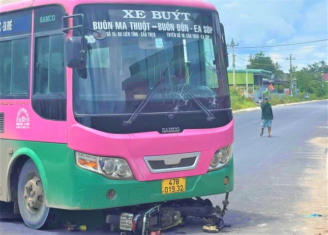 tin tuc tai nan giao thong moi nhat ngay 6 10 2023 nam shipper tu vong thuong tam sau va cham giao thong 4 tin tuc tai nan giao thong moi nhat ngay 6 10 2023 nam shipper tu vong thuong tam sau va cham giao thong 4