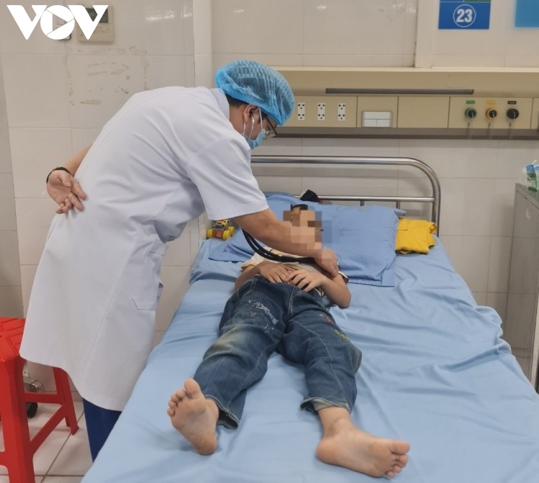 bac kan chau be 7 tuoi tu vong bat thuong nghi ngo doc thuc pham 12 bac kan chau be 7 tuoi tu vong bat thuong nghi ngo doc thuc pham 12