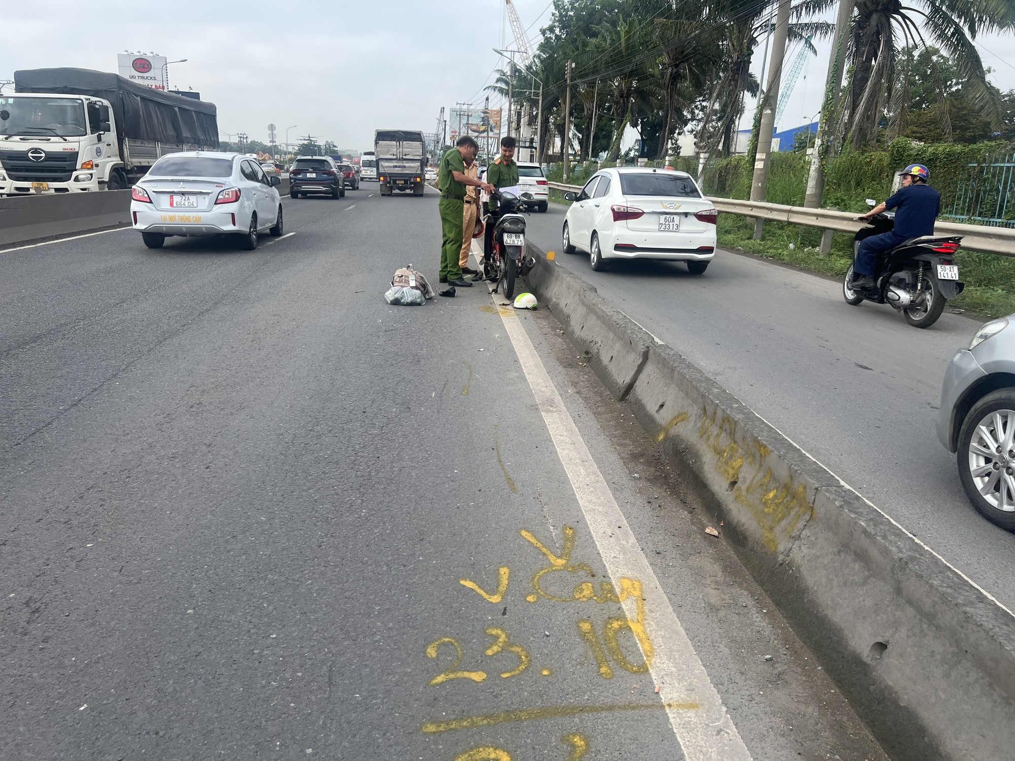 tin tuc tai nan giao thong moi nhat ngay 24 10 2023 xe may va cham xe tai chay cung chieu mot nguoi tu vong 1 tin tuc tai nan giao thong moi nhat ngay 24 10 2023 xe may va cham xe tai chay cung chieu mot nguoi tu vong 1