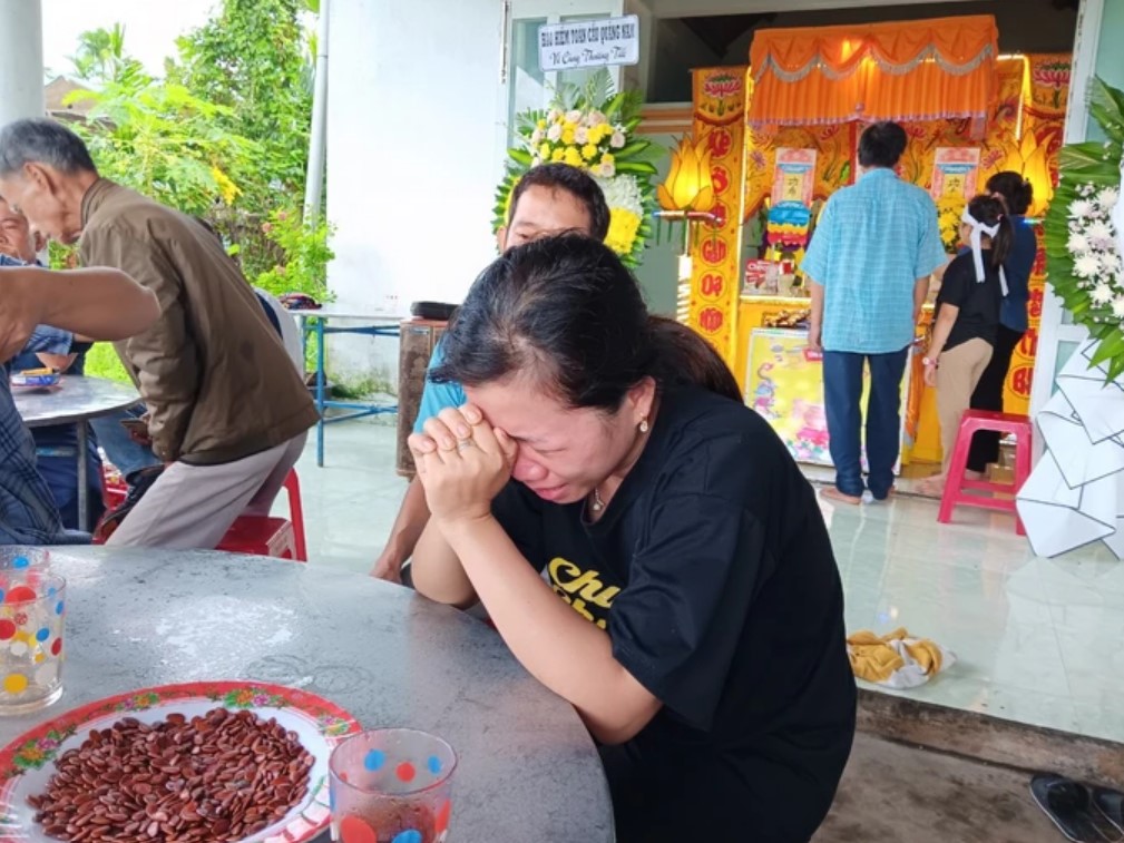 vu be trai 4 tuoi o quang nam tu vong bat thuong benh vien len tieng1jpg vu be trai 4 tuoi o quang nam tu vong bat thuong benh vien len tieng1jpg