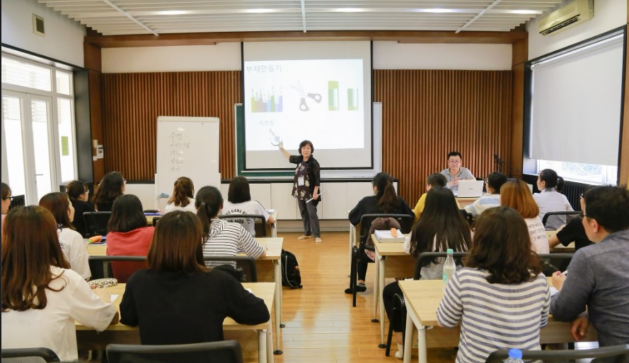 ngay nha giao cua cac quoc gia tren the gioi duoc to chuc nhu the nao ngay nha giao cua cac quoc gia tren the gioi duoc to chuc nhu the nao