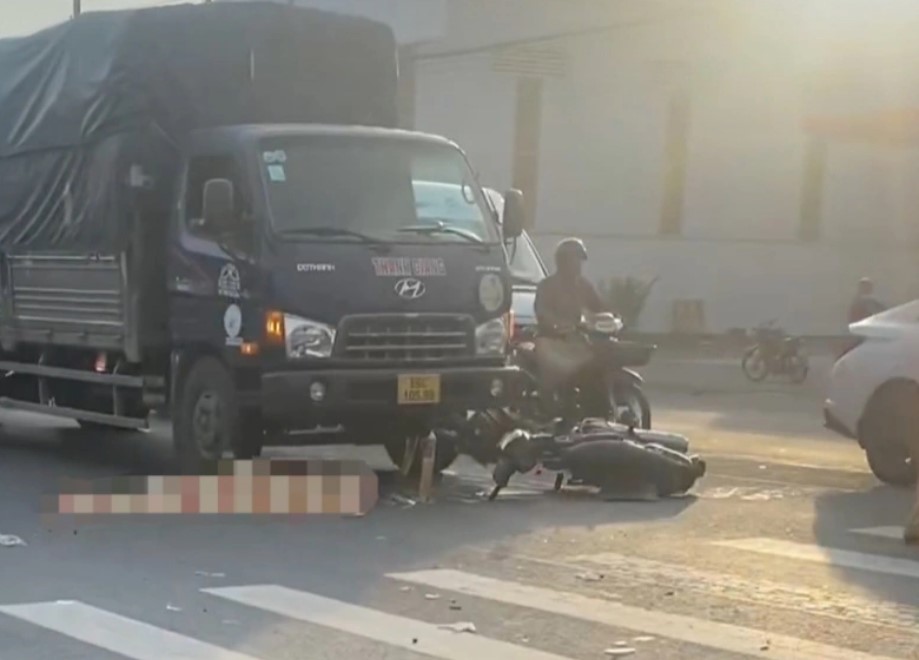 tin tuc tai nan giao thong moi nhat ngay 28 11 2023 chau tu vong ong bi thuong sau va cham voi xe tai 3jpeg tin tuc tai nan giao thong moi nhat ngay 28 11 2023 chau tu vong ong bi thuong sau va cham voi xe tai 3jpeg
