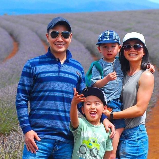 cuoc song cua quan quan kin tieng nhat duong len dinh olympia gio ra sao 2 cuoc song cua quan quan kin tieng nhat duong len dinh olympia gio ra sao 2