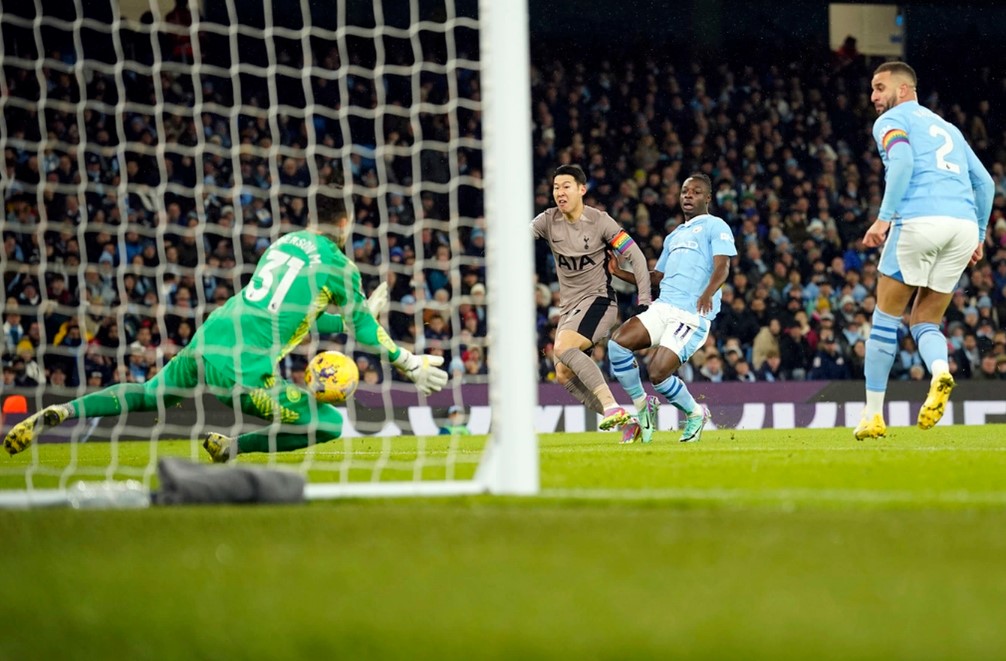 da phan luoi nha son heung min van di vao lich su premier league voi ky luc kho tin