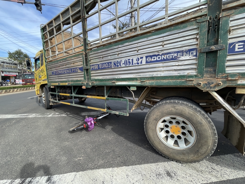 tin tuc tai nan giao thong moi nhat ngay 9 12 2023 tai nan giua xe may va o to tap lai mot nguoi bat tinh 1 tin tuc tai nan giao thong moi nhat ngay 9 12 2023 tai nan giua xe may va o to tap lai mot nguoi bat tinh 1