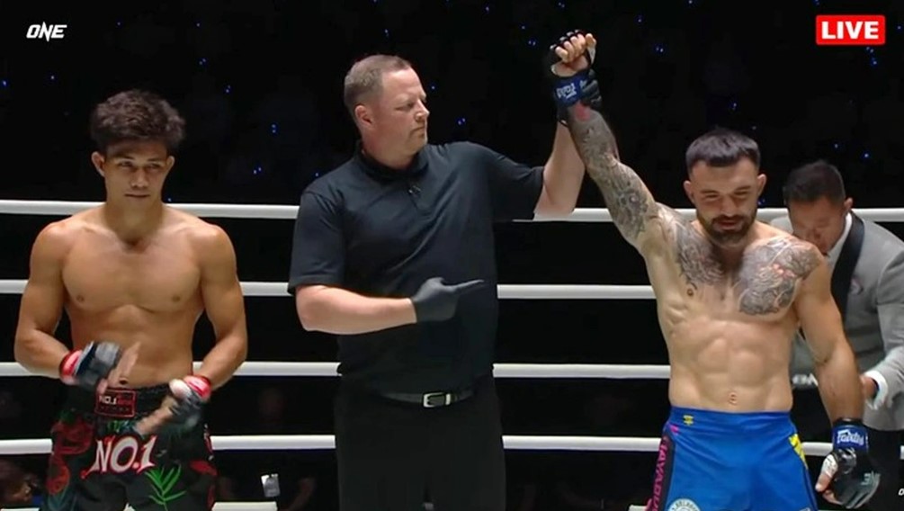 vo si nguyen tran duy nhat bat ngo bi thua knock out tai giai one championship 2