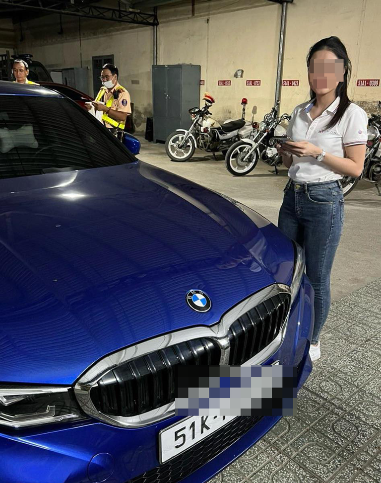 vu co gai lai o to bmw chay 140 km gio trong khu dong dan cu bi tuoc bang lai xe 3 thang phat 11 trieu 1