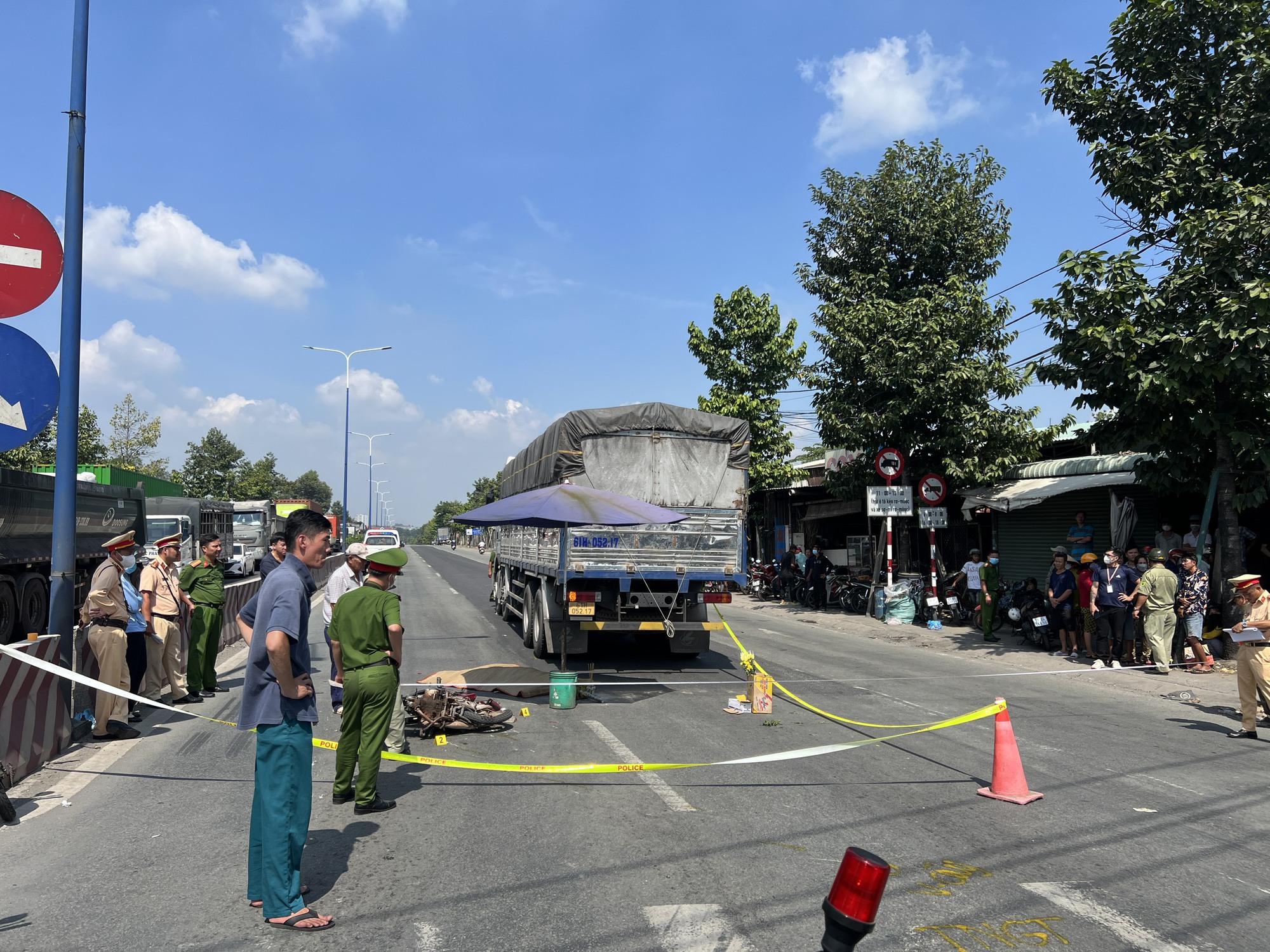 tin tuc tai nan giao thong moi nhat ngay 12 12 2023 tai nan lien hoan tren quoc lo 1a khien 4 xe o to hu hong 3 tin tuc tai nan giao thong moi nhat ngay 12 12 2023 tai nan lien hoan tren quoc lo 1a khien 4 xe o to hu hong 3