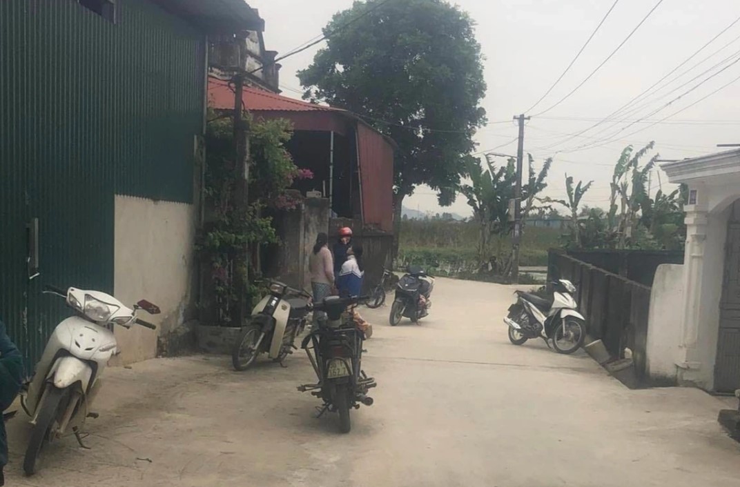 nghi an mau thuan gia dinh vo dam chong tu vong tai nha rieng 2