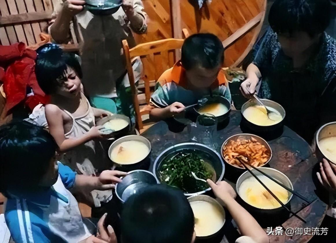 nguoi dan ong ep vo sinh 11 con trong 16 nam nghe duoc tieng long cua cau con trai gui den nguoi bo khien ai cung xot xa 4