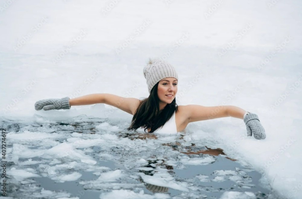 video nguoi dan ong tam nuoc lanh cong giua mua dong thu hut 40 trieu luot xem video nguoi dan ong tam nuoc lanh cong giua mua dong thu hut 40 trieu luot xem