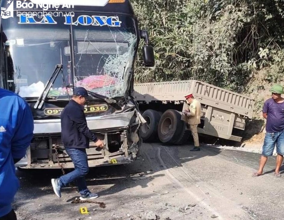 tin tuc tai nan giao thong moi nhat ngay 24 12 2023 xe tai va cham xe may nguoi dan ong tu vong thuong tam tin tuc tai nan giao thong moi nhat ngay 24 12 2023 xe tai va cham xe may nguoi dan ong tu vong thuong tam