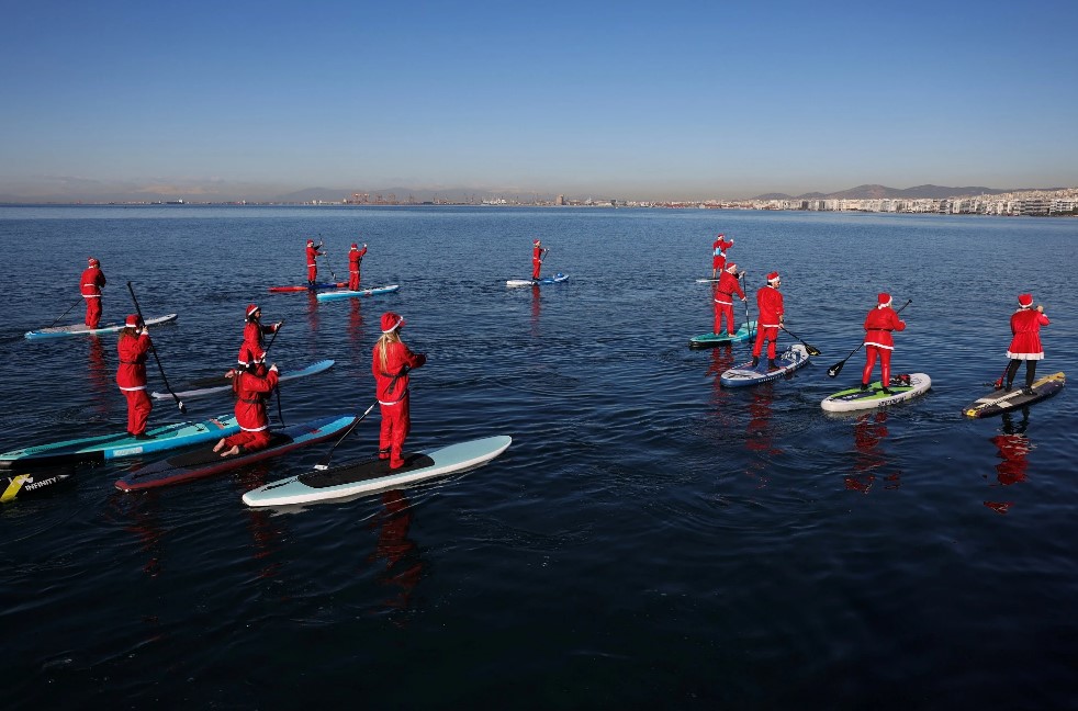 khong khi giang sinh 2023 ron rang tren khap the gioi2jpg