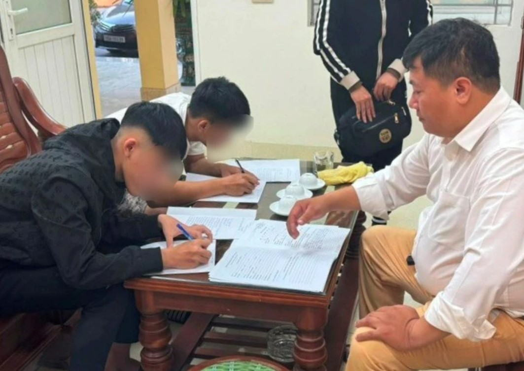 cong an hai phong trieu tap 2 thieu nien chay boc dau xe may tren quoc lo 11 cong an hai phong trieu tap 2 thieu nien chay boc dau xe may tren quoc lo 11