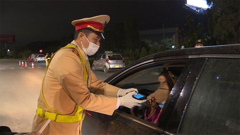 ha noi hon 73 000 tai xe vi pham nong do con bi xu ly trong nam 2023 1