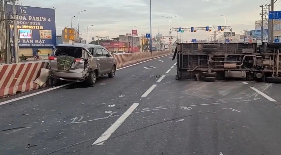 tin tuc tai nan giao thong moi nhat ngay 16 1 2024 va cham voi xe o to trong dem mot nguoi tu vong tai cho tin tuc tai nan giao thong moi nhat ngay 16 1 2024 va cham voi xe o to trong dem mot nguoi tu vong tai cho