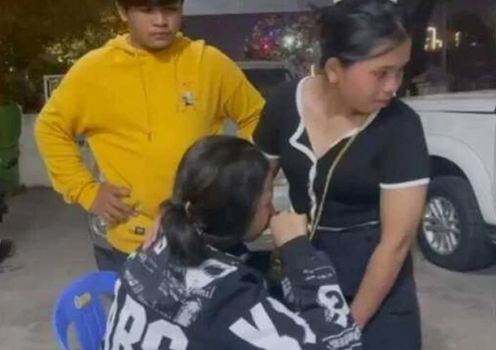 bi ban gai tu choi tam uyen uong nguoi dan ong tuyet vong nhay cau tu tu