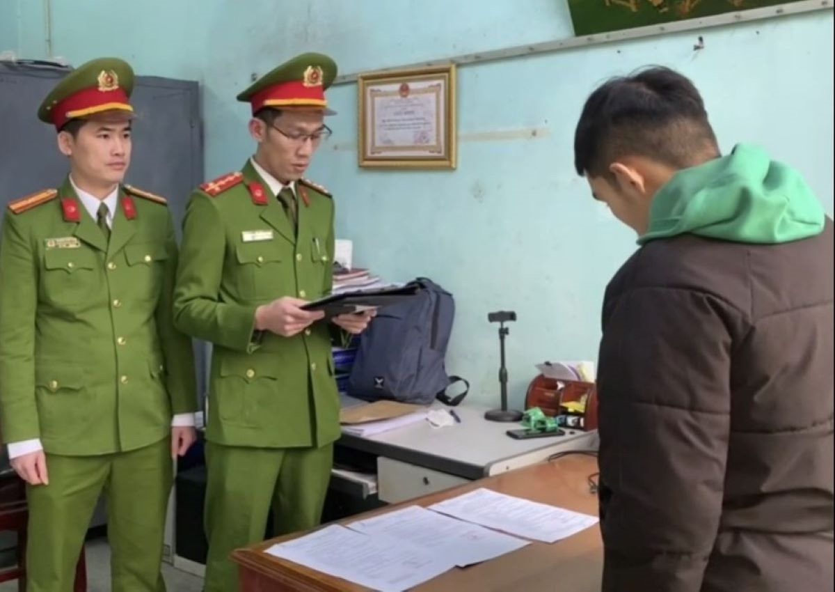 khoi to thanh nien dot phao tu che tai dam cuoi khien nhieu nguoi bi thuong 1 khoi to thanh nien dot phao tu che tai dam cuoi khien nhieu nguoi bi thuong 1