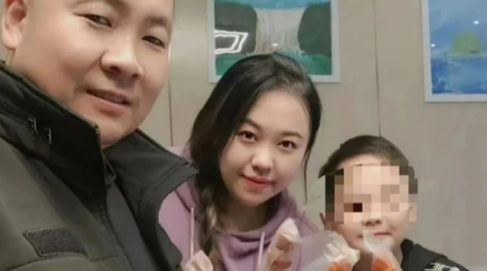 con trai tu tu vi bi co giao bao hanh nguoi cha tro thanh luat su quyet doi cong ly cho con 2 con trai tu tu vi bi co giao bao hanh nguoi cha tro thanh luat su quyet doi cong ly cho con 2