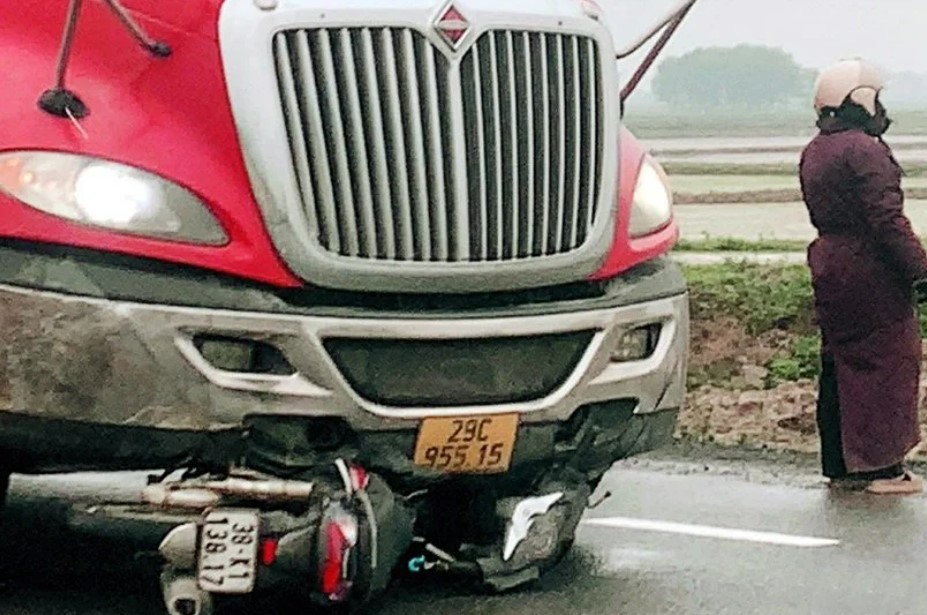 tin tuc tai nan giao thong moi nhat ngay 30 1 2024 tin tuc tai nan giao thong moi nhat ngay 30 1 va cham voi xe container nguoi dan ong tu vong tai cho 3