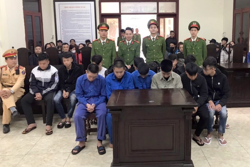 15 quai xe linh an tu sau khi thong chot kiem tra nong do con o thanh ha