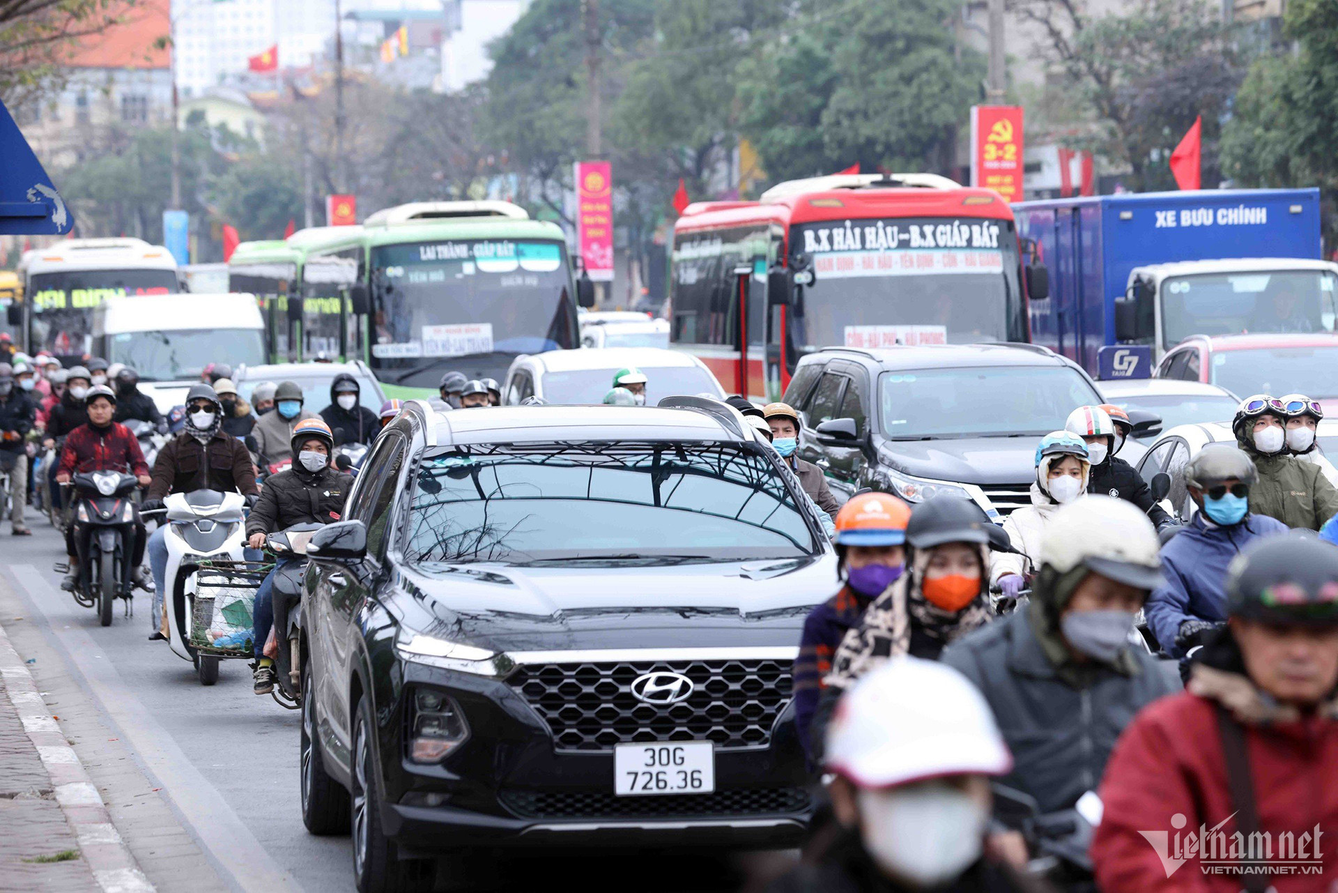 ket thuc ngay lam viec cuoi cung nam cu dong xe un un roi ha noi 3 ket thuc ngay lam viec cuoi cung nam cu dong xe un un roi ha noi 3