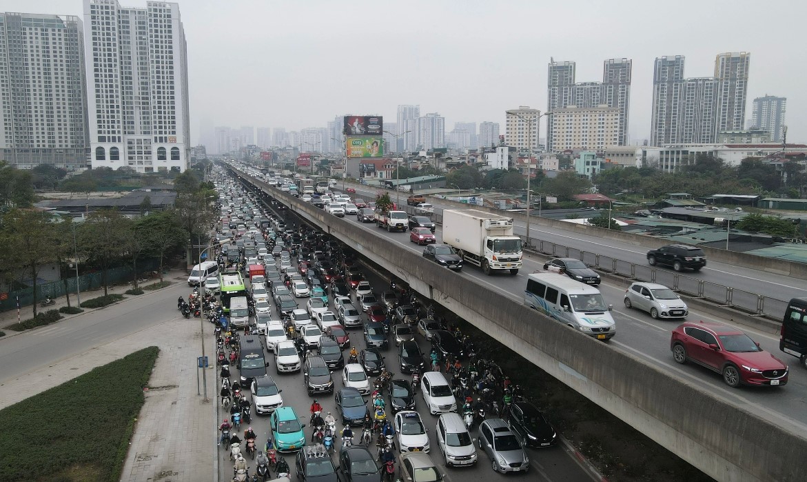 ket thuc ngay lam viec cuoi cung nam cu dong xe un un roi ha noi 4 ket thuc ngay lam viec cuoi cung nam cu dong xe un un roi ha noi 4