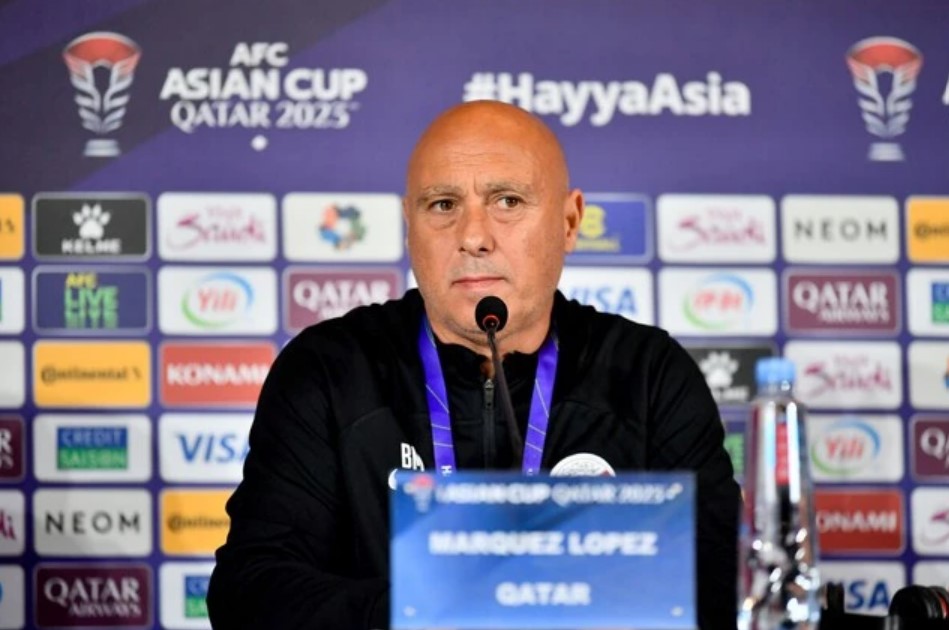 hlv qatar tuyen bo day bat ngo truoc tran chung ket asian cup 2023