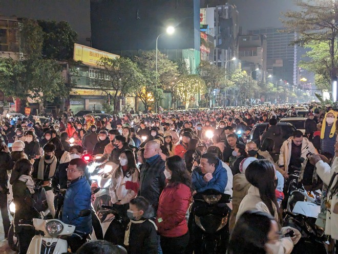 ngam nhin loai hinh anh phao hoa don nam moi 2024 tren khap ca nuoc 3 ngam nhin loai hinh anh phao hoa don nam moi 2024 tren khap ca nuoc 3
