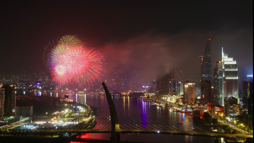ngam nhin loai hinh anh phao hoa don nam moi 2024 tren khap ca nuoc 6jpg ngam nhin loai hinh anh phao hoa don nam moi 2024 tren khap ca nuoc 6jpg