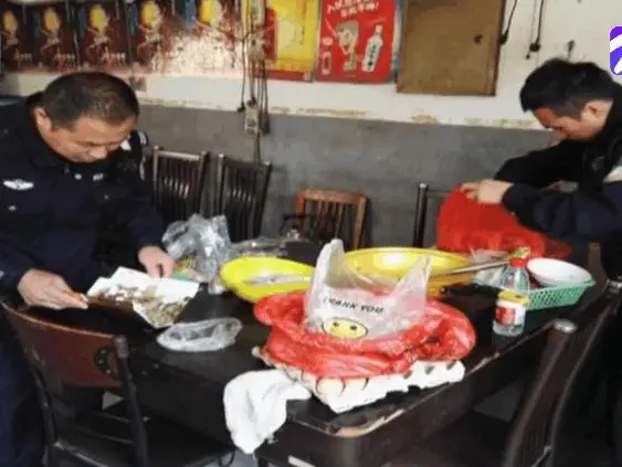 thay chong me mon mi ngoai tiem hon com minh nau vo sinh nghi dem kiem tra thi phat hien bi mat dong troi 2 thay chong me mon mi ngoai tiem hon com minh nau vo sinh nghi dem kiem tra thi phat hien bi mat dong troi 2