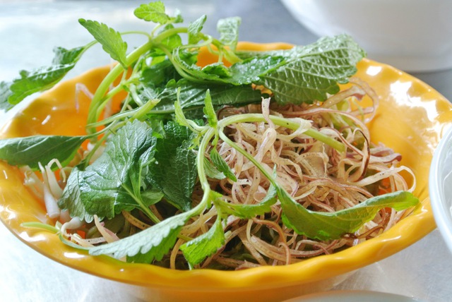 loai rau quen thuoc trong bua com cua nguoi viet la thuoc bo tim giup ngu ngon phong ngua lao hoa3 loai rau quen thuoc trong bua com cua nguoi viet la thuoc bo tim giup ngu ngon phong ngua lao hoa3