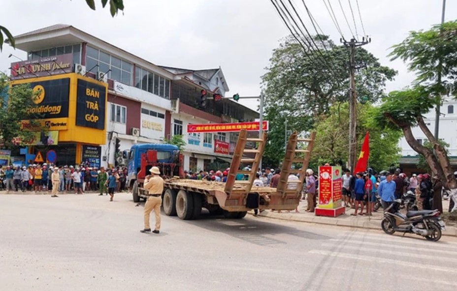 tin tuc tai nan giao thong moi nhat ngay 26 3 2024 va cham giua xe tai va xe may nam thanh nien tu vong tai cho 2 tin tuc tai nan giao thong moi nhat ngay 26 3 2024 va cham giua xe tai va xe may nam thanh nien tu vong tai cho 2