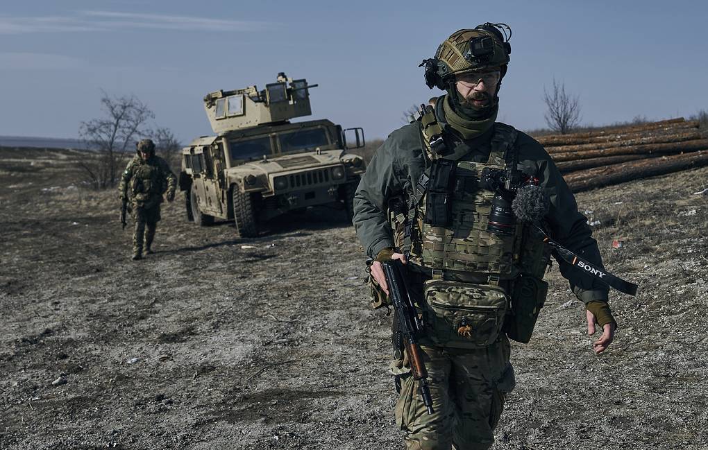 ukraine ban ron trang bi cho cac vi tri tien tuyen moi