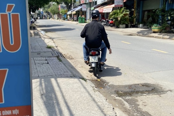 tp hcm hai thanh nien xam tro dap pha phong kham thu y vi xot chu cho husky tp hcm hai thanh nien xam tro dap pha phong kham thu y vi xot chu cho husky