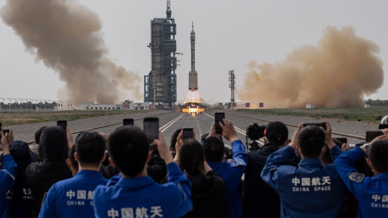 tin tac nga bi cao buoc lam ro ri cac tai lieu mat cua nato1 tin tac nga bi cao buoc lam ro ri cac tai lieu mat cua nato1