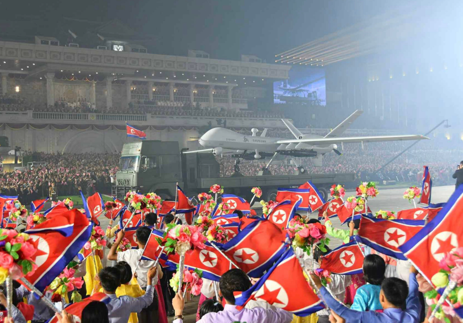 loat vu khi moi pho dien suc manh trong le duyet binh cua trieu tien 4 loat vu khi moi pho dien suc manh trong le duyet binh cua trieu tien 4