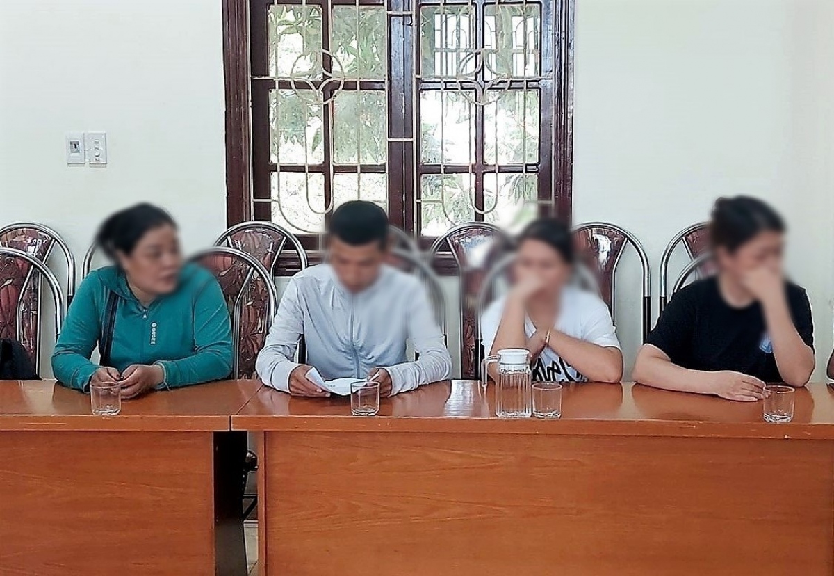 nhom bong hong den tu y lay mau hoc sinh o hai phong da hoat dong tu lau nhom bong hong den tu y lay mau hoc sinh o hai phong da hoat dong tu lau