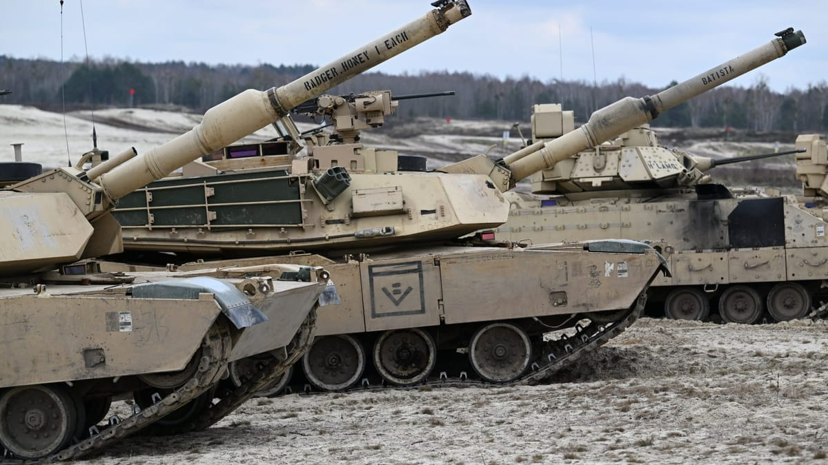 he lo ly do ukraine xep hang chuc xe tang abrams my moi vien tro trong kho he lo ly do ukraine xep hang chuc xe tang abrams my moi vien tro trong kho