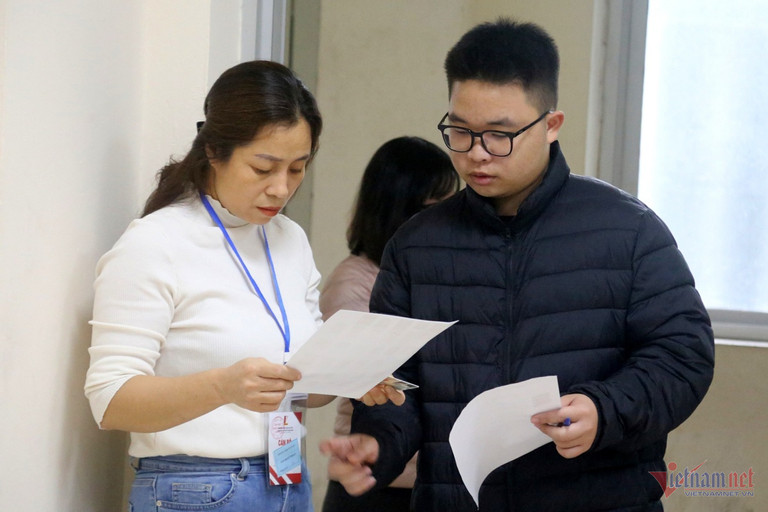 gan 3 000 thi sinh thi danh gia tu duy cua dh bach khoa ha noi de thi duoc thiet ke theo huong chuan hoa tu duy dspl 2 gan 3 000 thi sinh thi danh gia tu duy cua dh bach khoa ha noi de thi duoc thiet ke theo huong chuan hoa tu duy dspl 2