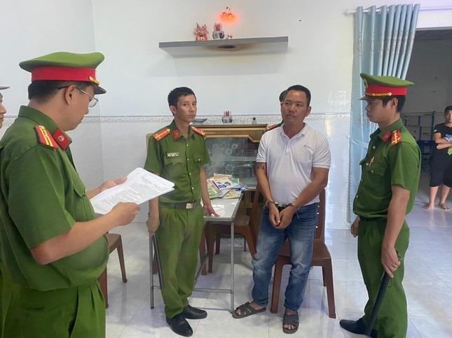 vu danh con trai doi tac do mau thuan lam an mot doi tuong bi khoi to vu danh con trai doi tac do mau thuan lam an mot doi tuong bi khoi to