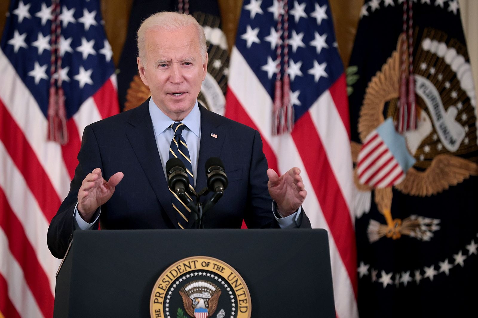 ong biden ky duyet ngan sach quoc phong cao ky luc ukraine chi nhan mot khoan nho ong biden ky duyet ngan sach quoc phong cao ky luc ukraine chi nhan mot khoan nho