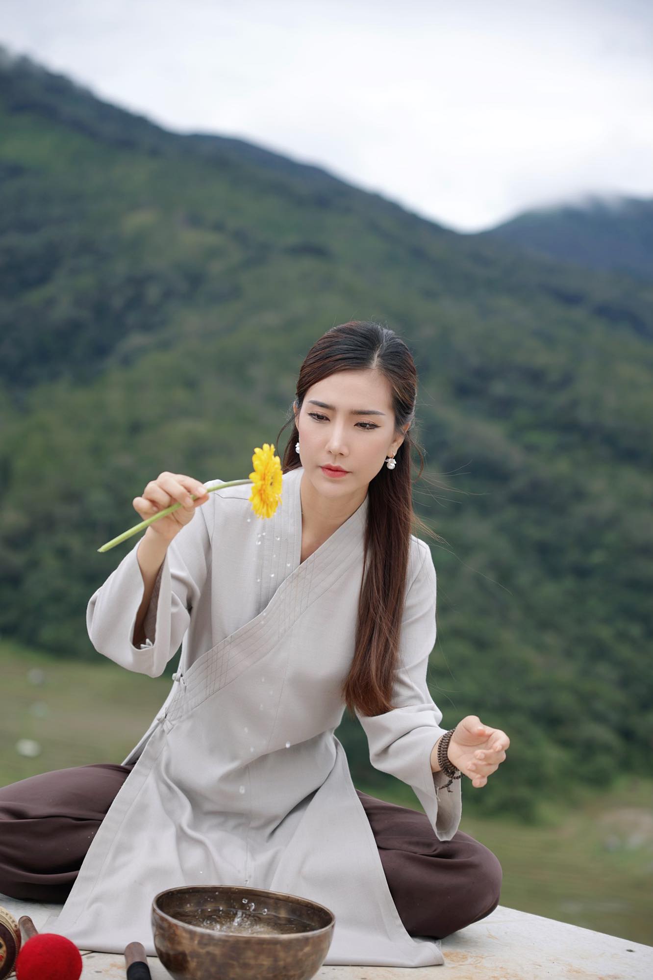 sau thoi gian o an hoang y nhung bat ngo gay sot voi chuyen nguoi dap chieu 2 sau thoi gian o an hoang y nhung bat ngo gay sot voi chuyen nguoi dap chieu 2