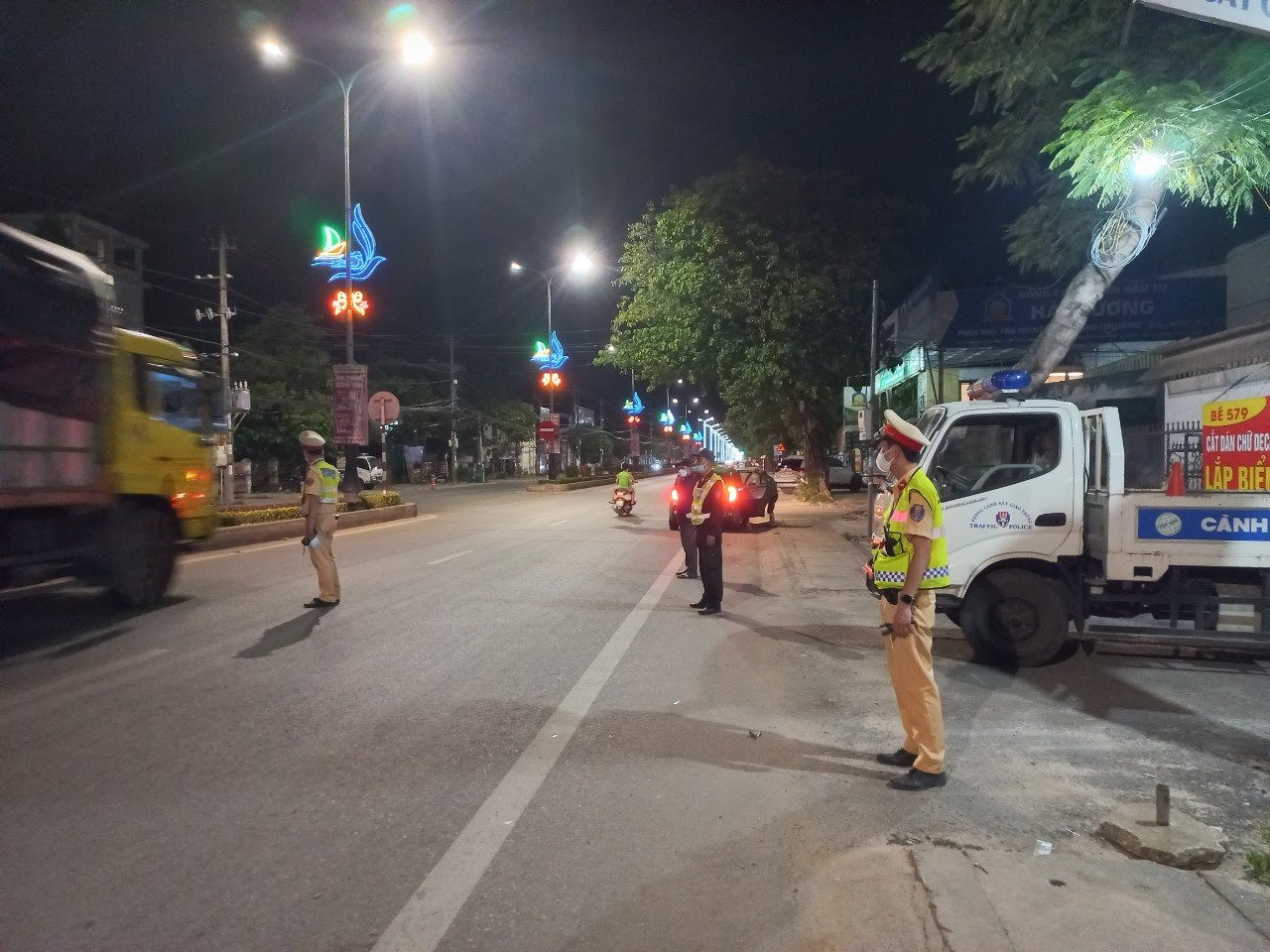 giao vien day lai xe o quang binh vi pham nong do con bi phat kich khung dspl 11 giao vien day lai xe o quang binh vi pham nong do con bi phat kich khung dspl 11